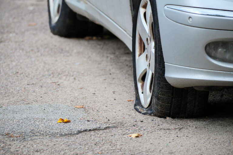US-95 Tire Blowout Crashes: May Heat & Liability